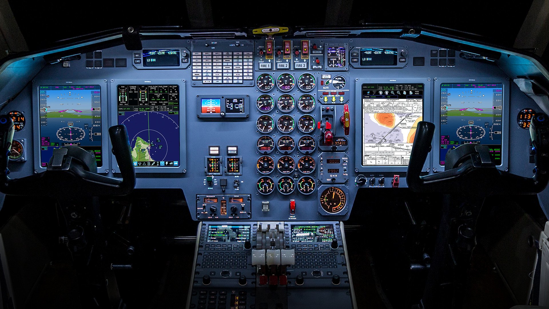 InSight™ Integrated Flight Display System | Universal Avionics