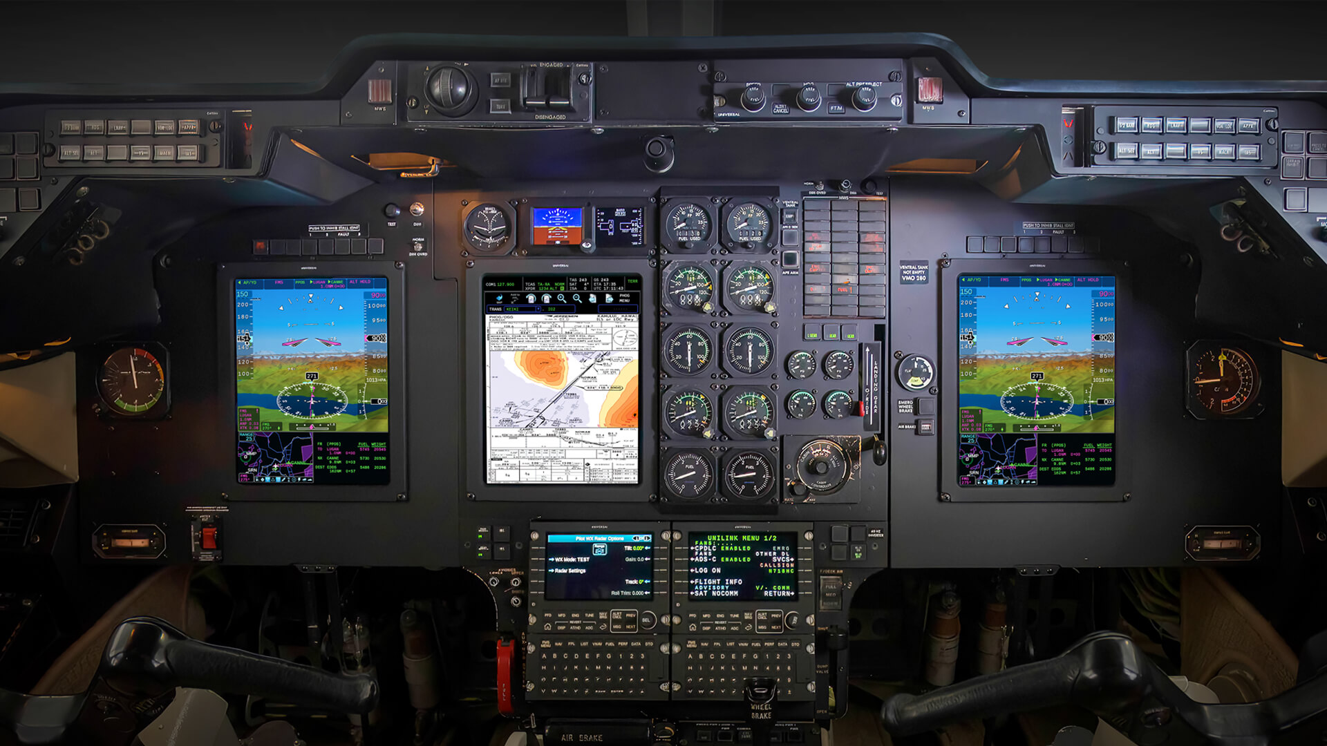 Hawker 800XP with Universal Avionics Insight Displays