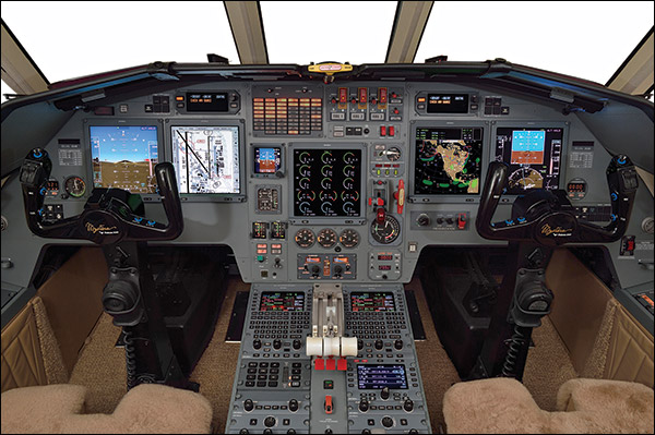 Falcon 900B Receives Universal Avionics Flight Deck Upgrade
